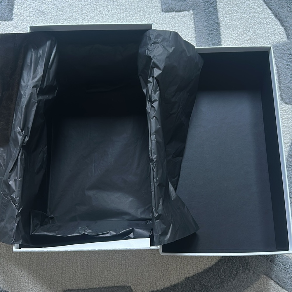 Celine White Box - Picture 2 of 2